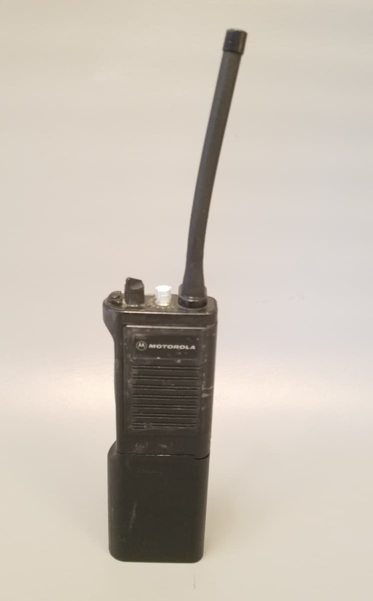 The Evolution and Impact of Motorola Police Radios插图3